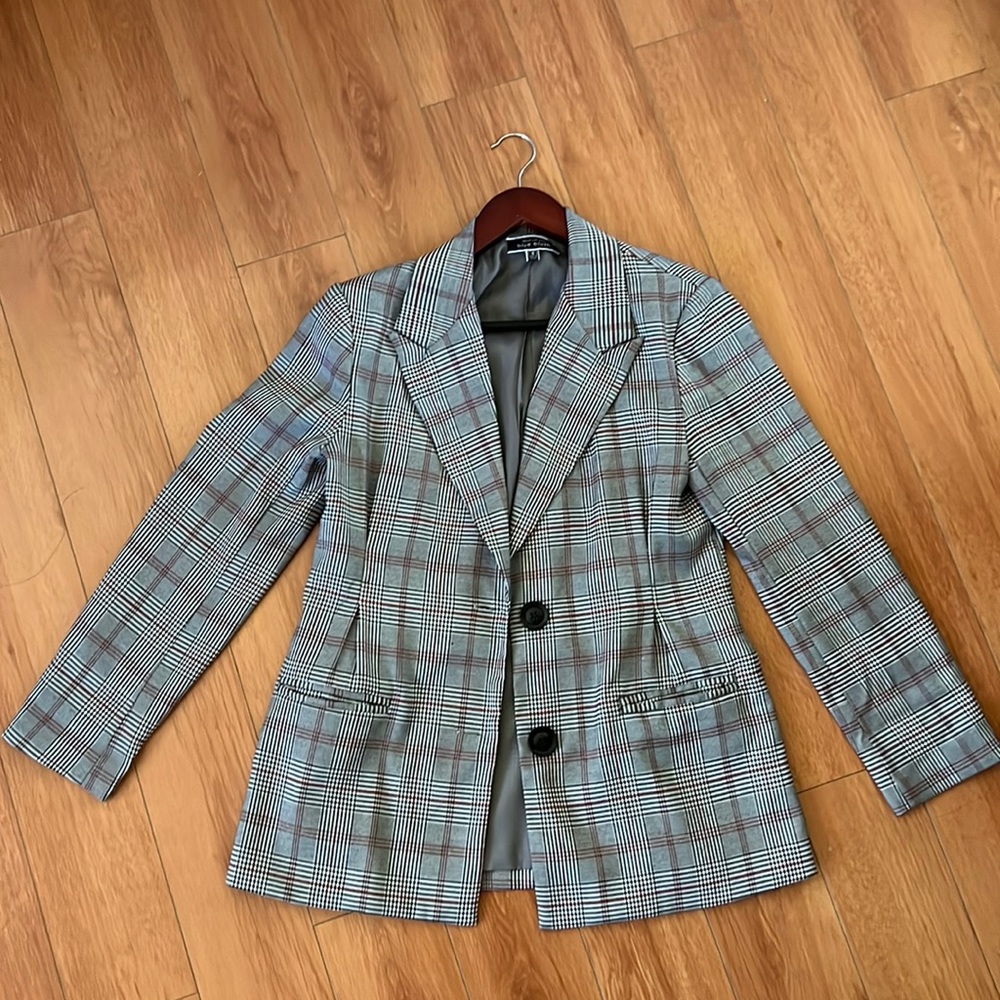 Women’s oversized plaid blazer
